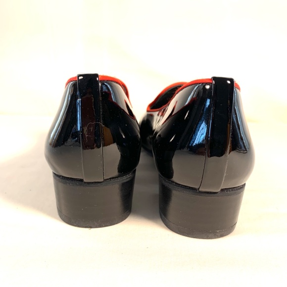 Stuart Weitzman Sleek Black Patent Leather Loafers with Red Piping Accent Size 9 - Picture 5 of 11